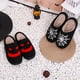 thumbnail image 3 of Pantuflas con estampado de cara sonriente a rayas para mujer, zapatos informales con forro de felpa, cómodas zapatillas de interior, 3 of 4