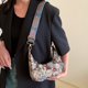thumbnail image 5 of Bolso de compras de moda para mujer para axilas de oso Kawaii para regalo (cinturón de tela marrón), 5 of 8
