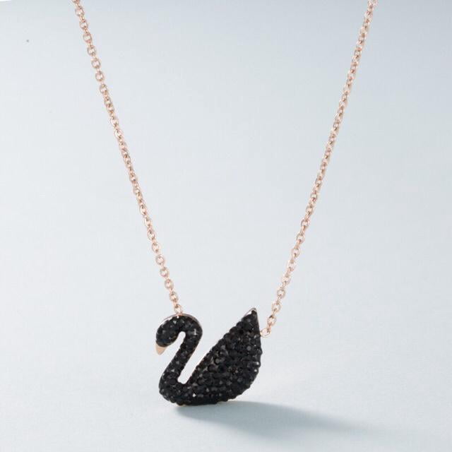 Joyería de titanio chapado en oro de 18 quilates Premium modelo Blackswan - 010,028,005