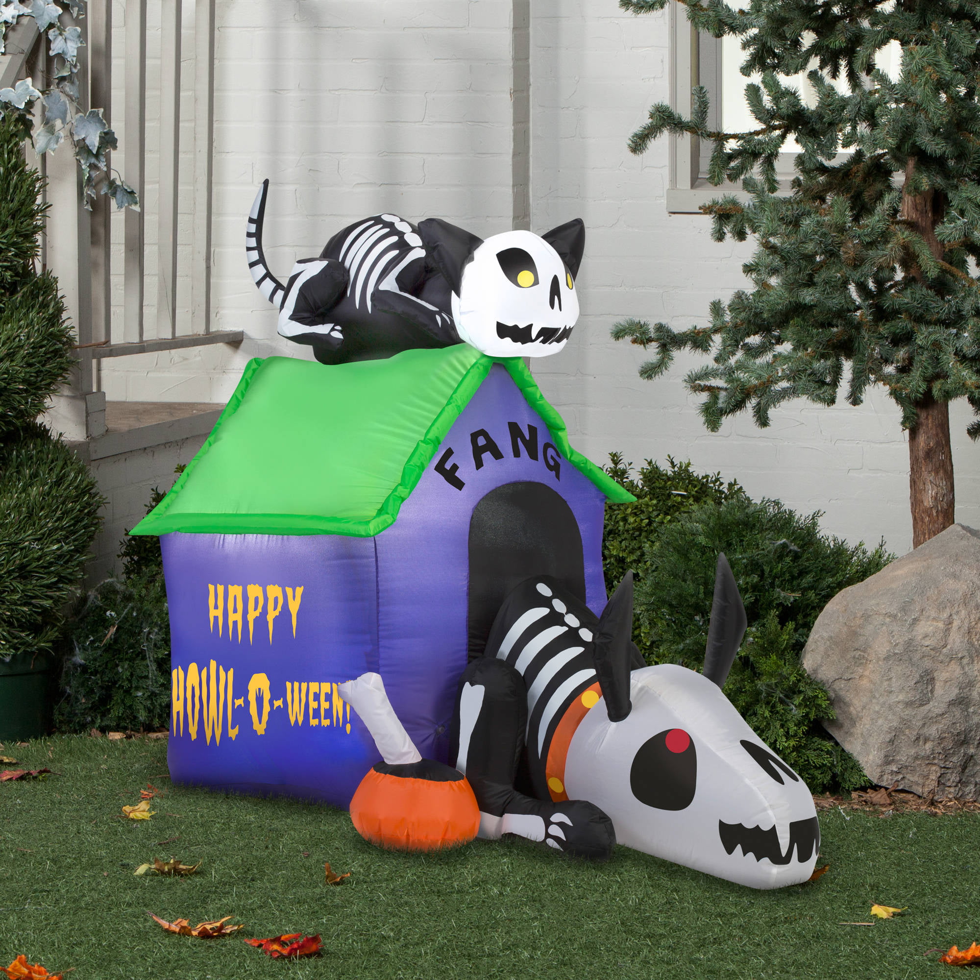 Gemmy Airblown Inflatable 3.5' X 4.5' Skeleton Dog and Cat Halloween  Decoration - Walmart.com