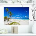 thumbnail image 1 of Magnifique Mer Bleue avec Palmiers - Impression Photo sur Toile du Bord de Mer, 1 of 3