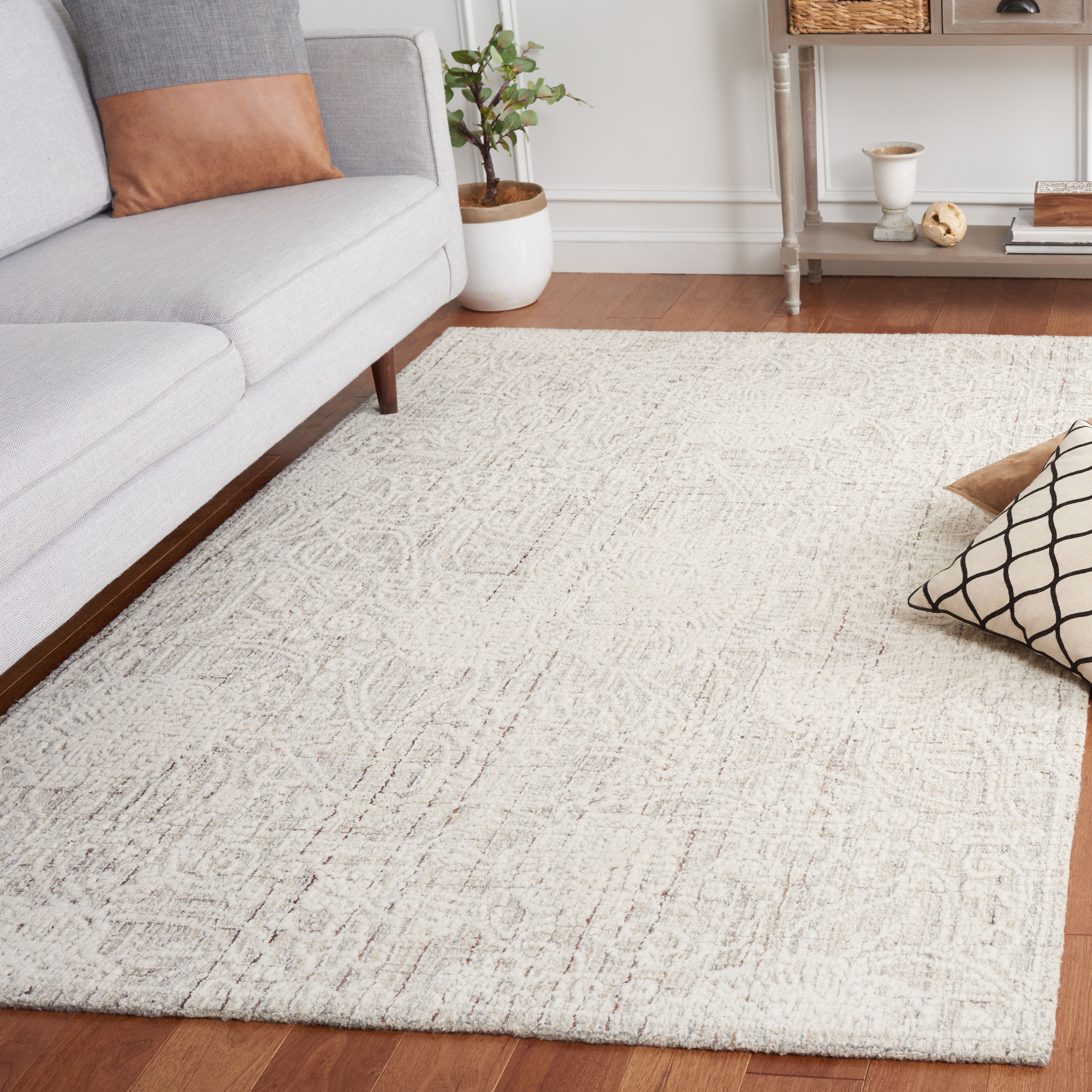 SAFAVIEH Ebony Adair Floral Area Rug, Grey/Ivory, 6' x 9'