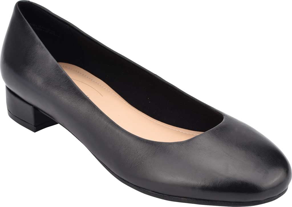 Women's Easy Spirit Bell Pump Black 