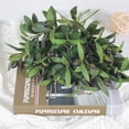 thumbnail image 4 of Paquete de 5 ramas de olivo, plantas artificiales, tallos verdes, hojas de olivo, frutas falsas, plantas de seda, 4 of 5