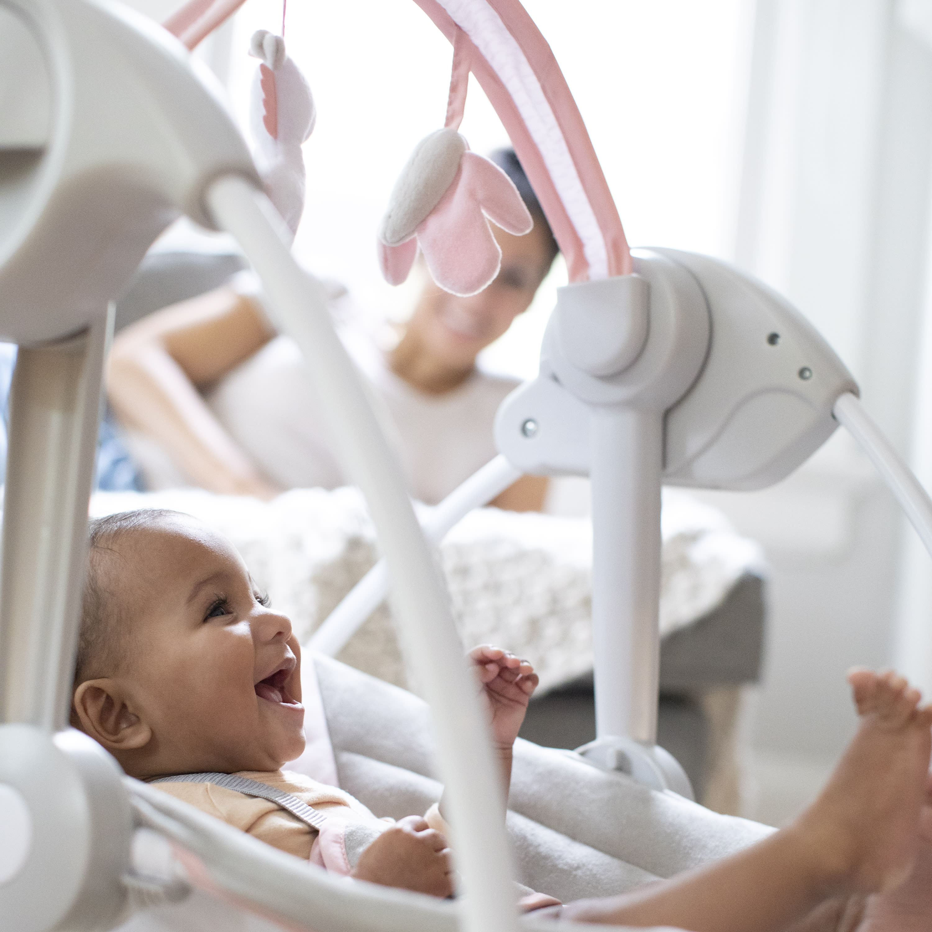 Ingenuity Soothe 'N Delight Portable Baby Swing - Flora photo 4