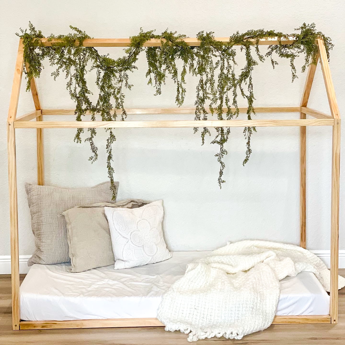2MamaBees Montessori House Bed Full
