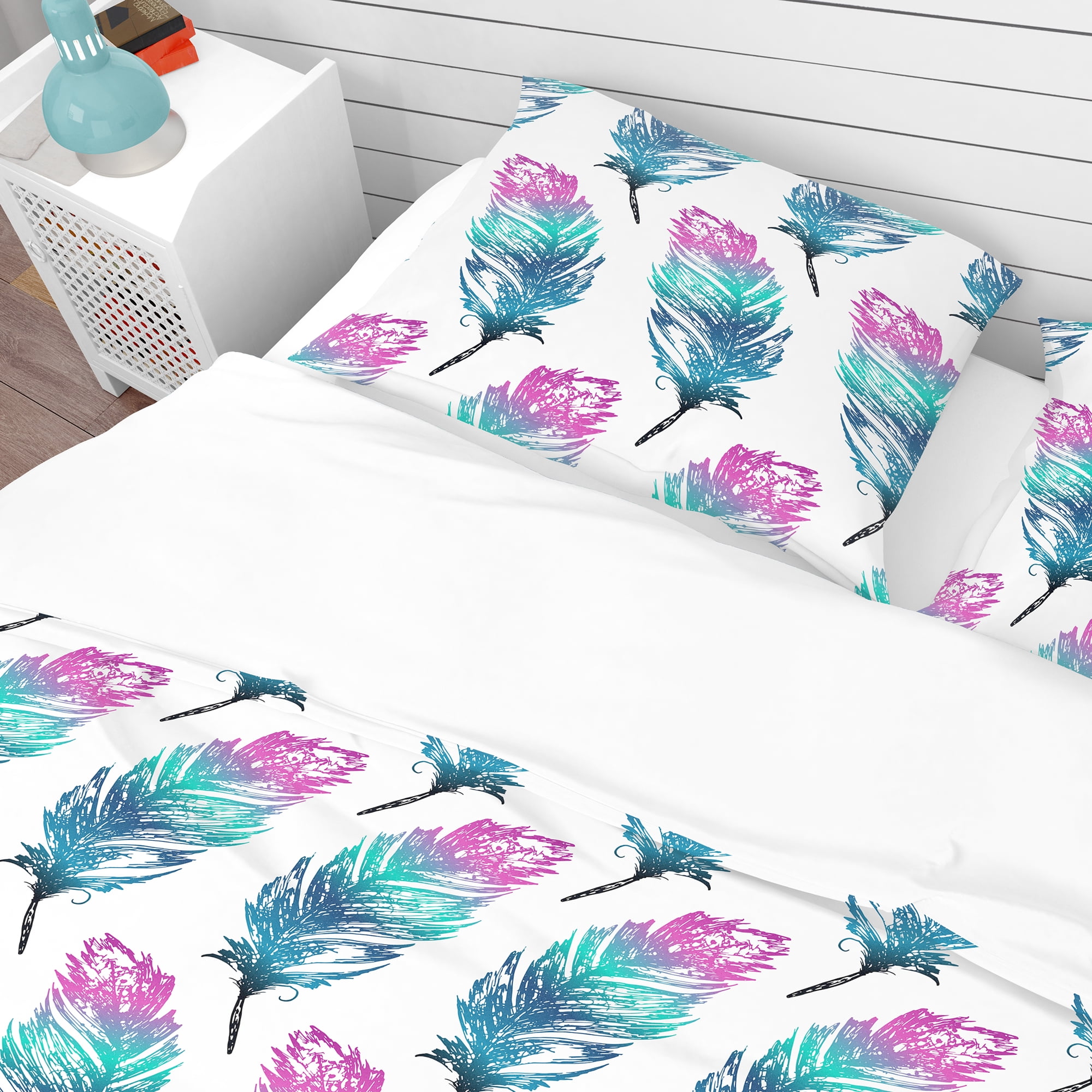 Designart 'Hand Drawn Feathers Isolated on Background' Southwestern Duvet Cover Set