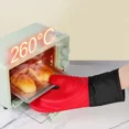 thumbnail image 2 of Guantes de silicona para horno para ahumador, guantes para barbacoa resistentes al calor extremo, mango para alimentos calientes directamente en la parrilla, freidora y pozo, manoplas imperm, 2 of 4