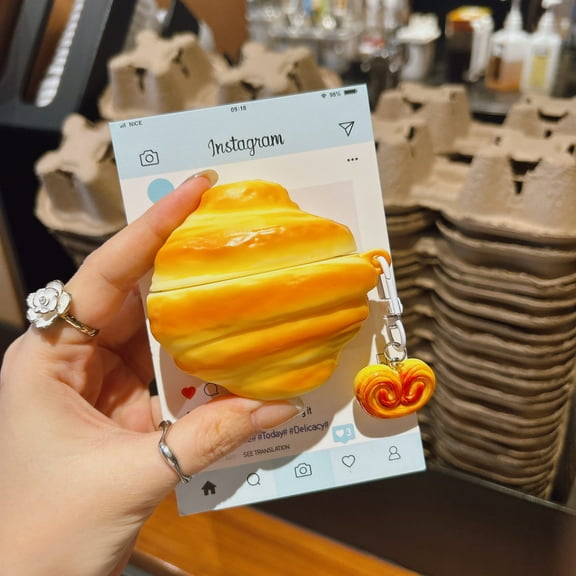 ZHaobin for Airpods 4 Simulation Food 3D Croissant Bread Earpods Case for Airpods 1 2 3 Pro 2 Wireless Earphone Cover Charging Box (Yellow,For Airpods Pro)