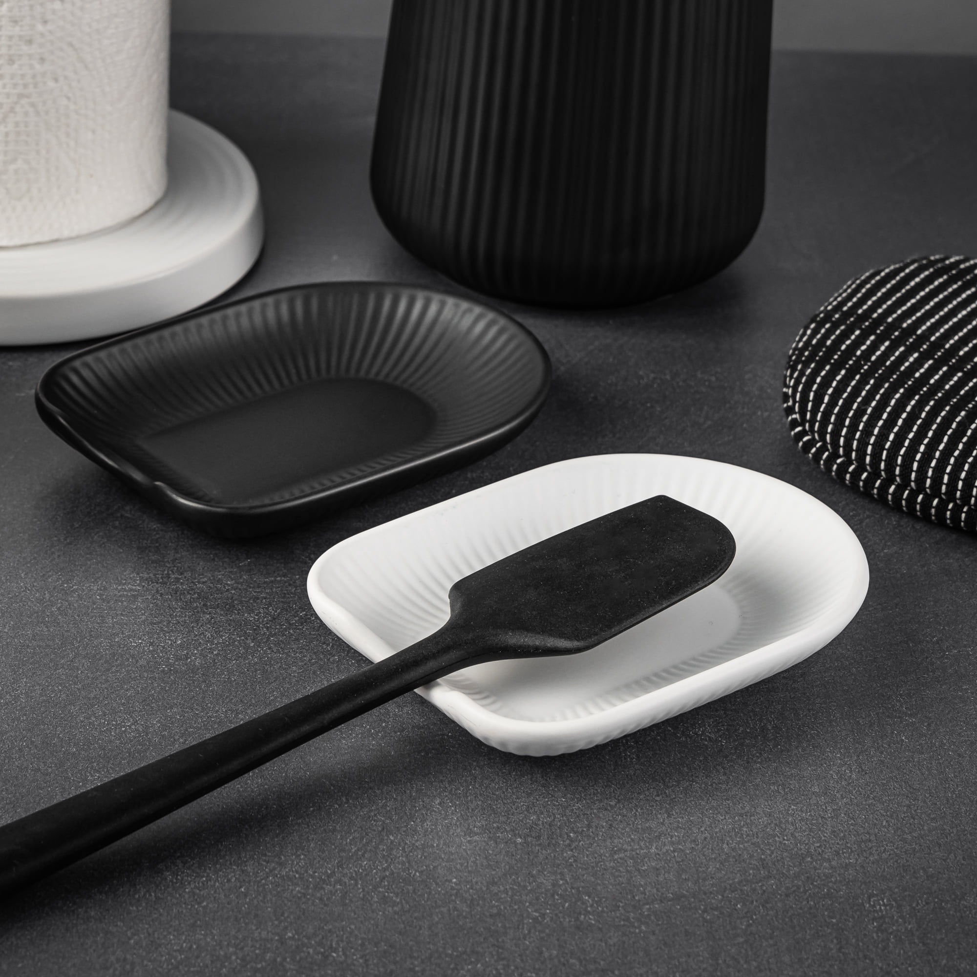 Thyme & Table New Ceramic Ribbed Spoon Rest, Black