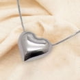 thumbnail image 1 of Collar con colgante de corazón Yinane 3D, 1 of 8