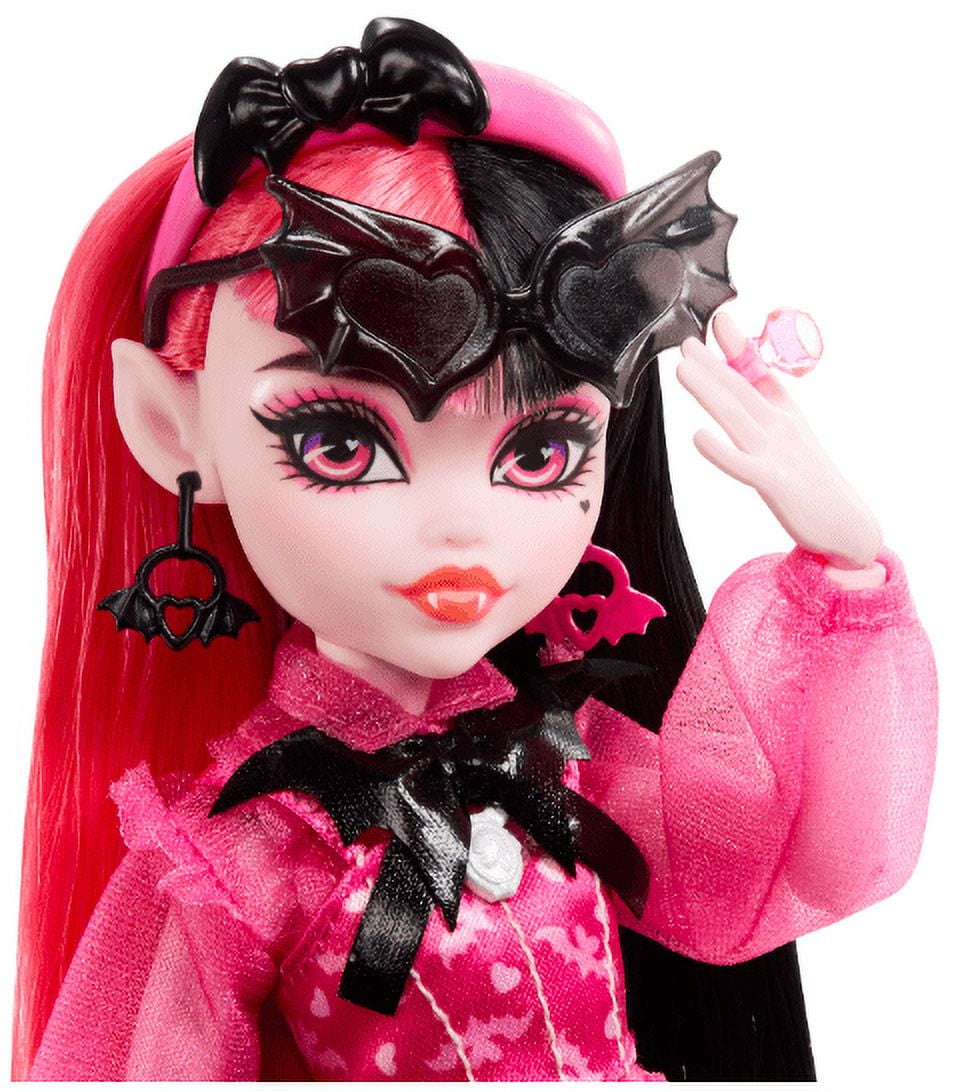 Monster High Draculaura Doll with Pet & Accessories, New 2022