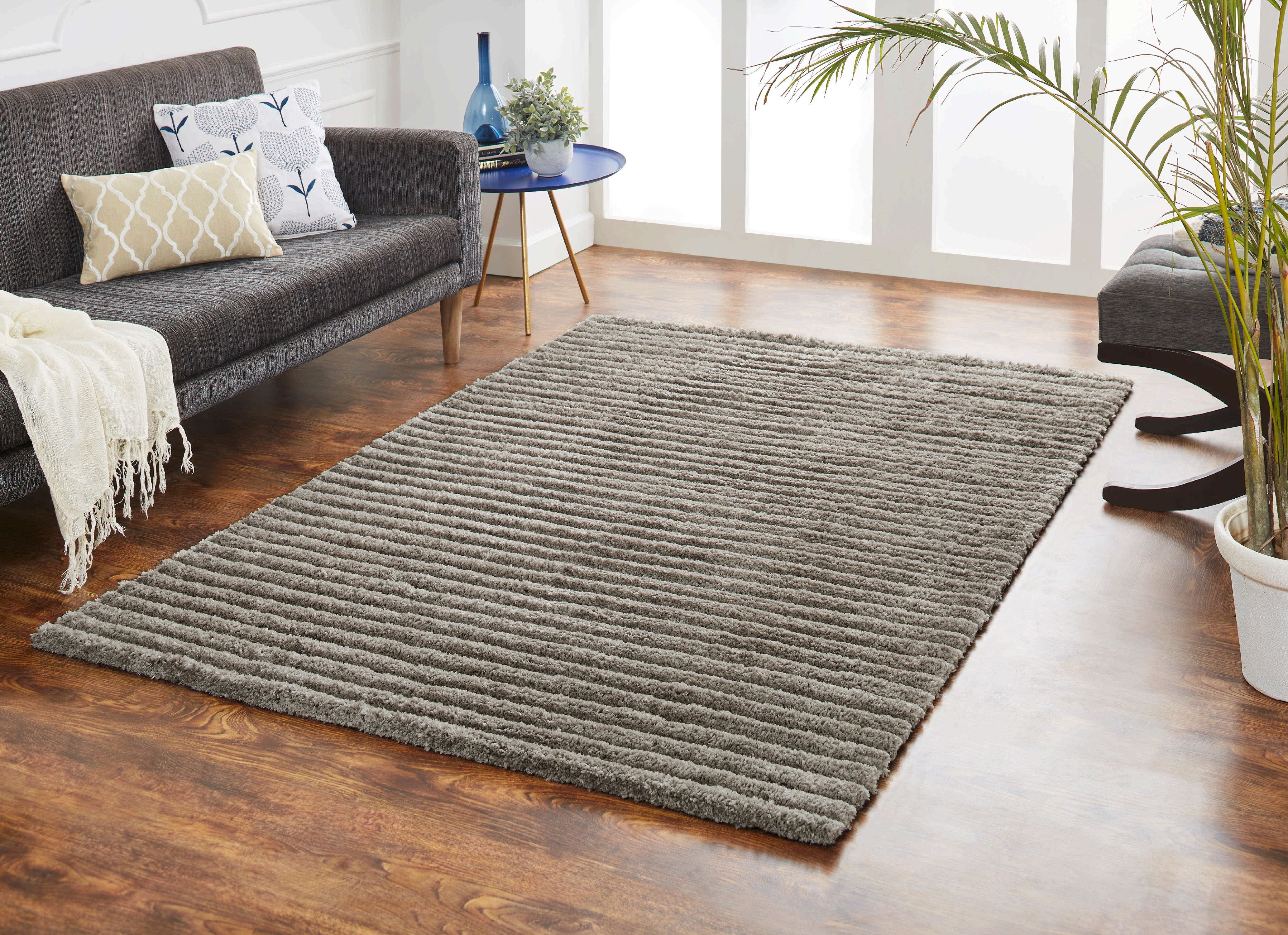 Chesapeake Microfiber Polyester Shag Grey Lavish Area Rug (5'x7