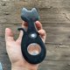 thumbnail image 2 of Abridor de botellas YONGSHENG con Imán en forma de gato portátil, 2 of 5