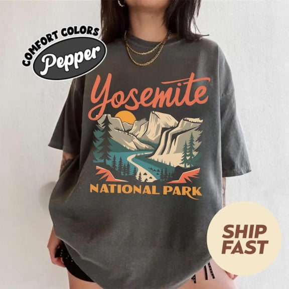Yosemite National Park Wildflower For Lover Adventurer Crewneck California Parks T-Shirt
