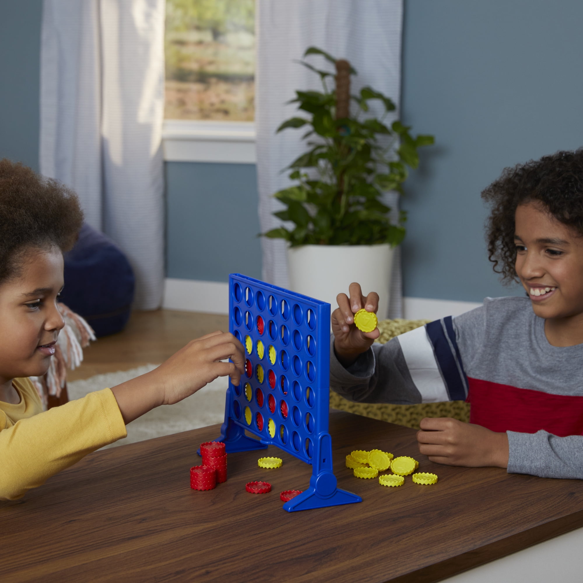 CONNECT 4 The Original Game Hasbro Games Age 6+, 2 Players, Year 2013