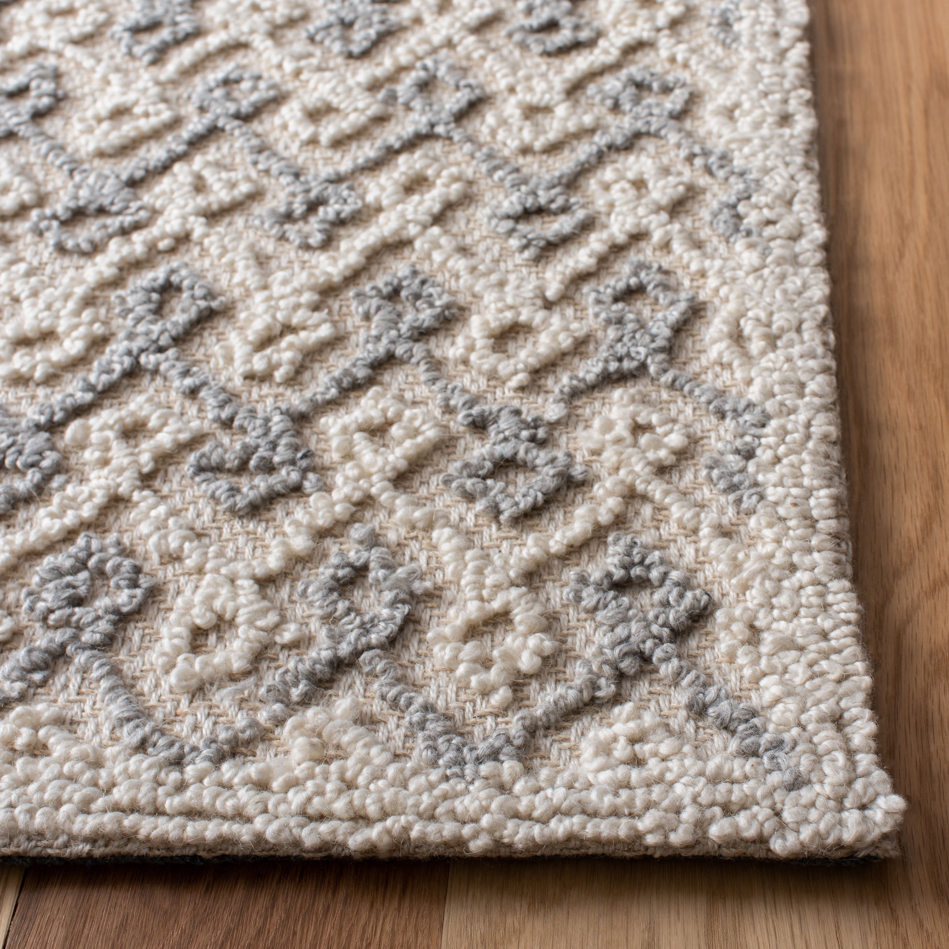 SAFAVIEH Trace Aphrodite Geometric Runner Rug, Grey/Beige, 2'3" x 8'