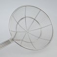 thumbnail image 5 of Colador de espumadera de acero inoxidable, espumadera de alambre con malla en espiral, cucharón de cuchara de espumadera con mango de grado profesional para chips de Pasta, 5 of 5