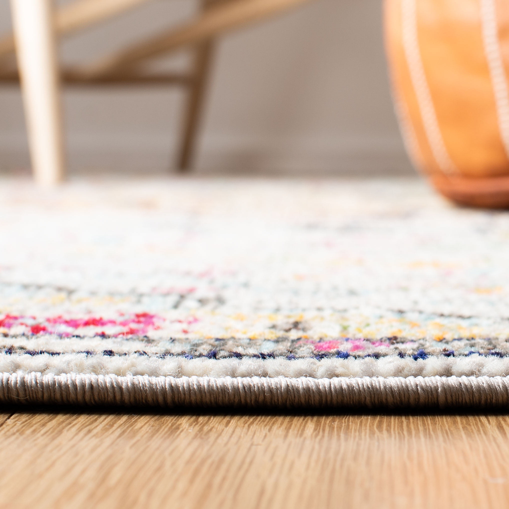 SAFAVIEH Madison Joandra Vintage Floral Area Rug, Grey/Gold, 3' x 5'