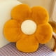 thumbnail image 2 of Almohadas de Flores: Hermosas Almohadas con Forma de Girasol y Margaritas para la Decoración del Hogar y la Oficina B, 2 of 5