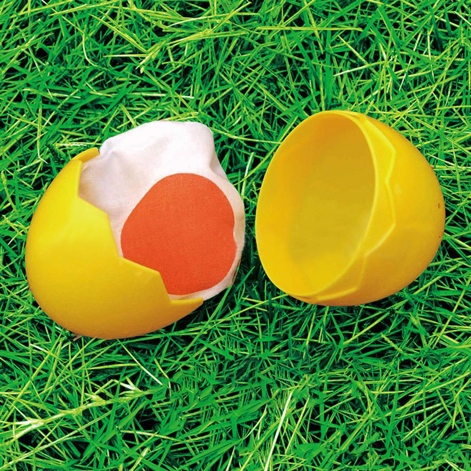 eggs-and-spoon-race-game-set-with-yolk-outdoor-games-for-kids-field