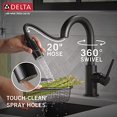 thumbnail image 4 of DELTA (FAUCETS) Robinet de Cuisine à Poignée Unique Trinsic avec Pulvérisateur Rétractable et Tête de Pulvérisation à Ancrage Magnétique, Noir Mat 9959-BL-DST, 4 of 6