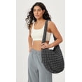 thumbnail image 2 of Bolsa de mano acolchada ODODOS para mujer, color gris, 2 of 6