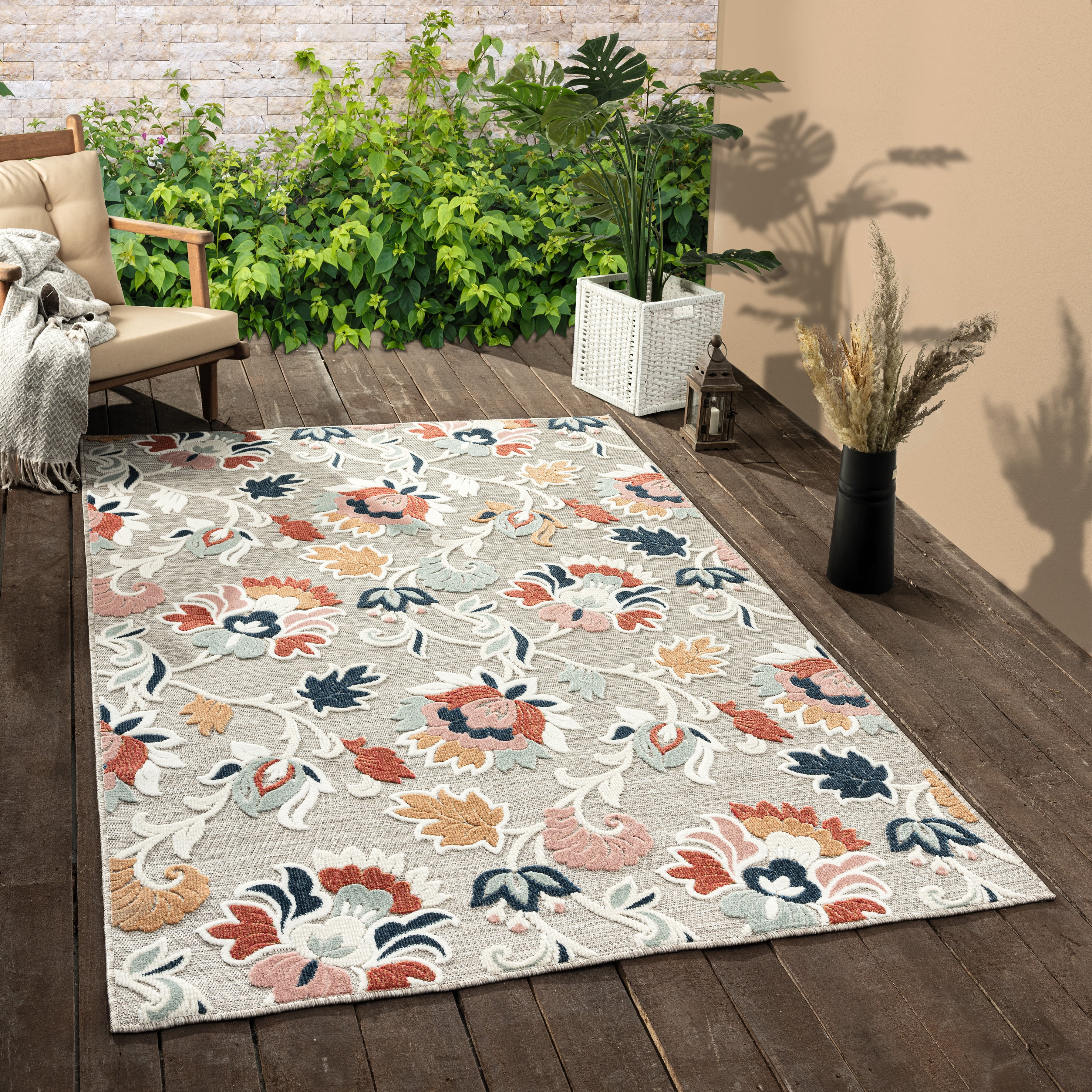 LR Home Elise 5' x 7' Coral/Gray Floral Hi-Low Indoor/Outdoor Area Rug