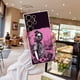 thumbnail image 1 of Exprese su personalidad: funda para teléfono plateada esmerilada con diseño gráfico único para iPhone 15 Pro Max, 14, 13, 12 Pro y 11., 1 of 4