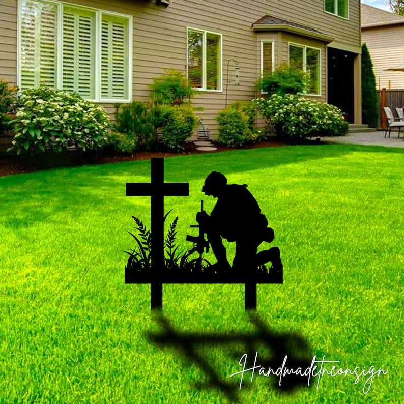 Handmadetneonsign Custom Outdoor Memorial Soldier Kneeling Metal Sign With Stakes,Garden Yard Decor
