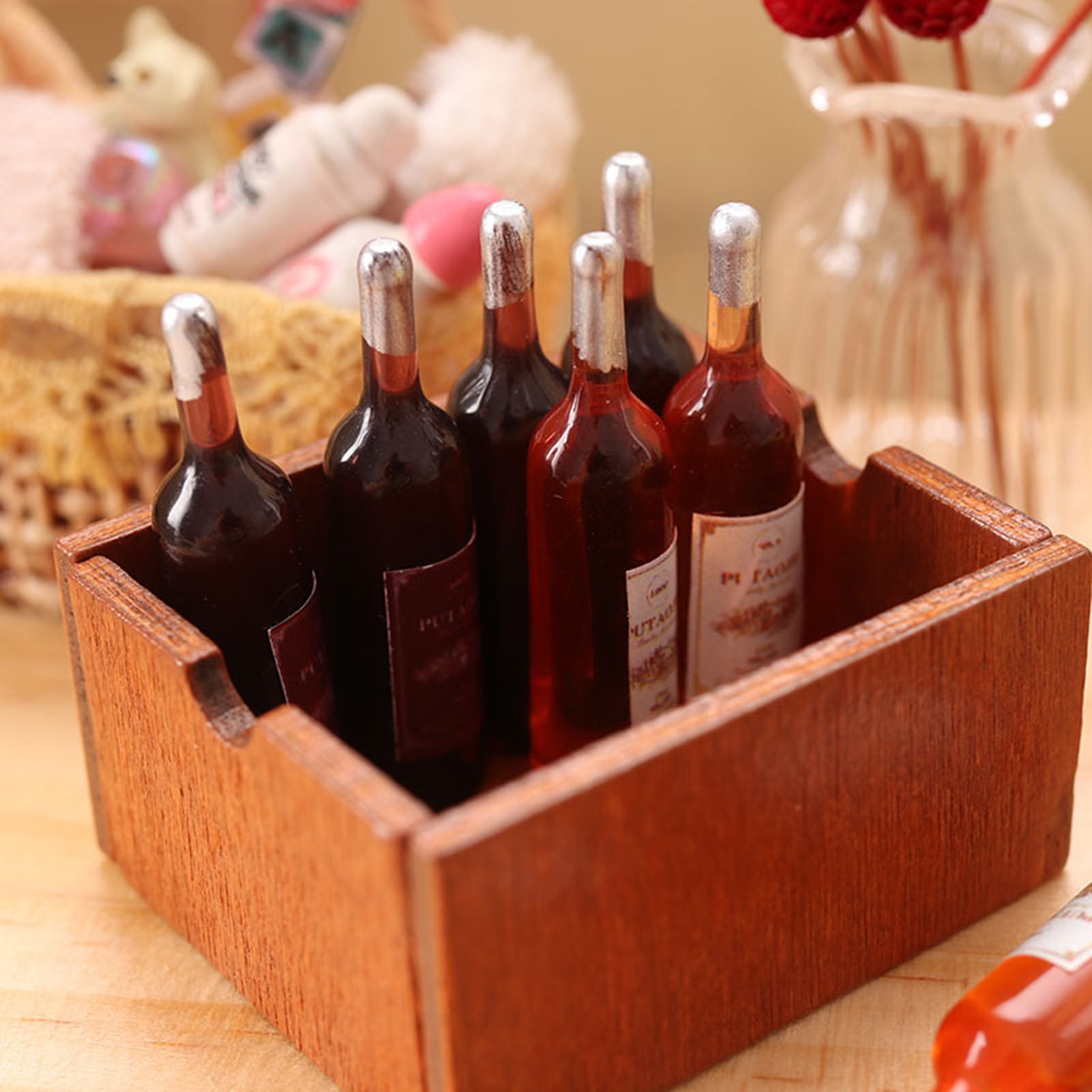 Farfi 1 Set Mini Wine Bottles Fine Workmanship Realistic 1/12 Ratio Compact  Anti-Fade DIY Resin A Basket Red Wine Mini Models for Micro Landscape