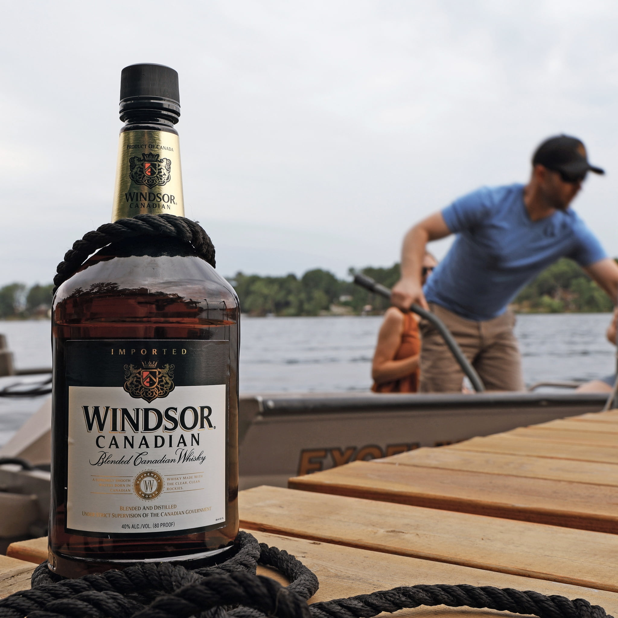Windsor Canadian Whisky, 40% ABV, 1.75L Bottle - Walmart.com