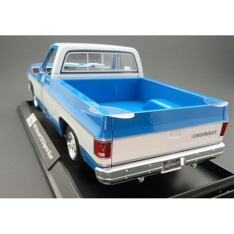 1974 Chevrolet C10 Cheyenne Super Blue & White 1:18 Die Cast
