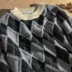 thumbnail image 4 of Suéter de punto para hombre, jerseys masculinos empalmados, ropa para hombre, icono a cuadros, rombos, estilo coreano, cálido, tendencia 2024, holgado, grueso, invierno, algodón X, 4 of 5