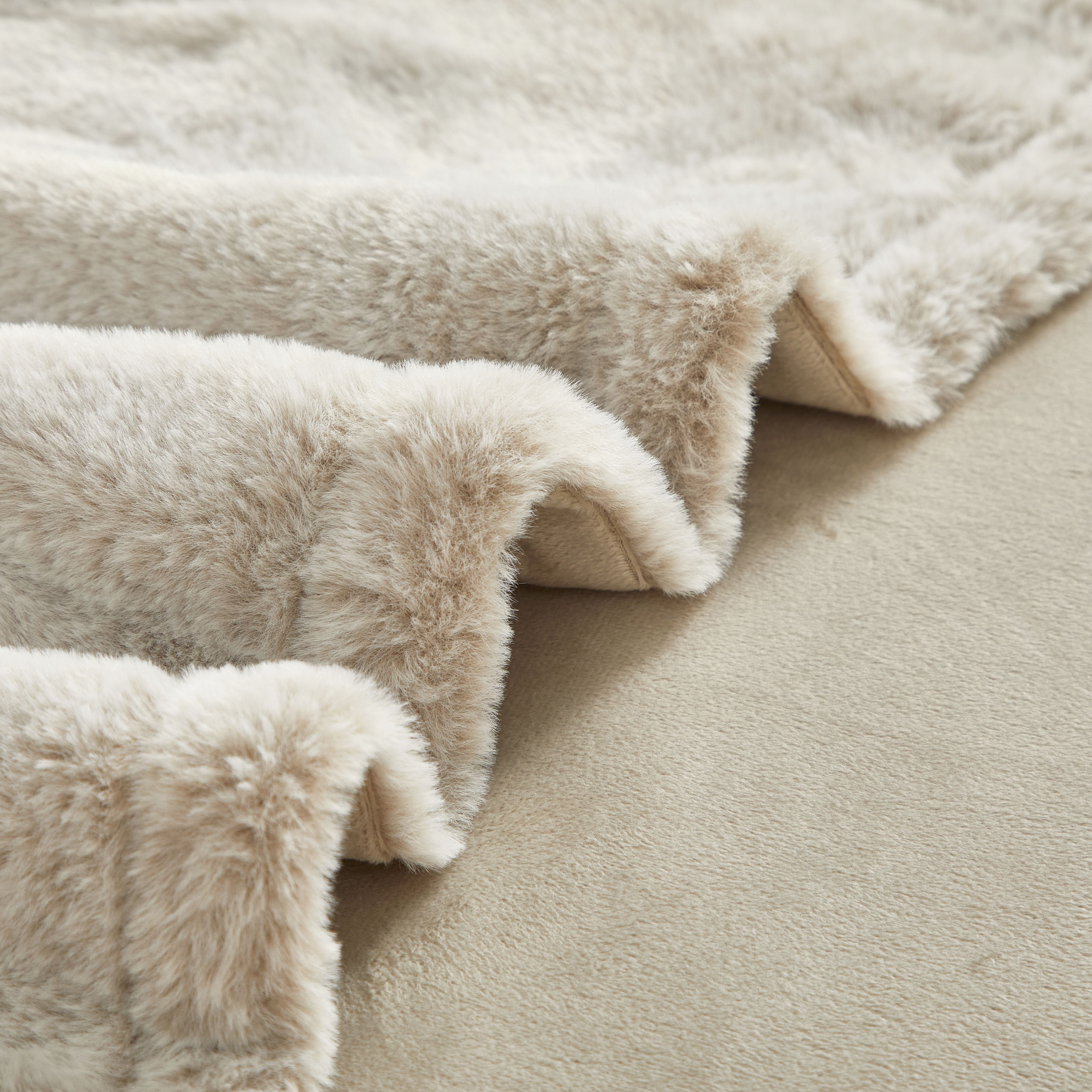 Parent's Choice 30" x 40" Reverse Backdye Faux Fur to Micromink Baby Blanket, Taupe