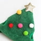 thumbnail image 4 of Gorro Navideño para Mascotas - Gorro Verde con Bolas de Colores Tamaño Pequeño para Perros y Gatos, Accesorio Divertido de Invierno, 4 of 6