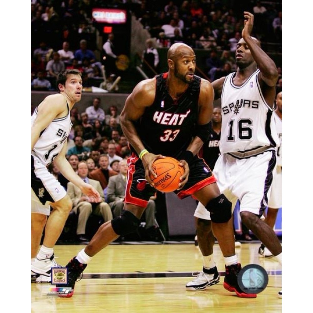 Alonzo Mourning 2006-07 Action Photo Print (20 x 24) - Walmart.com