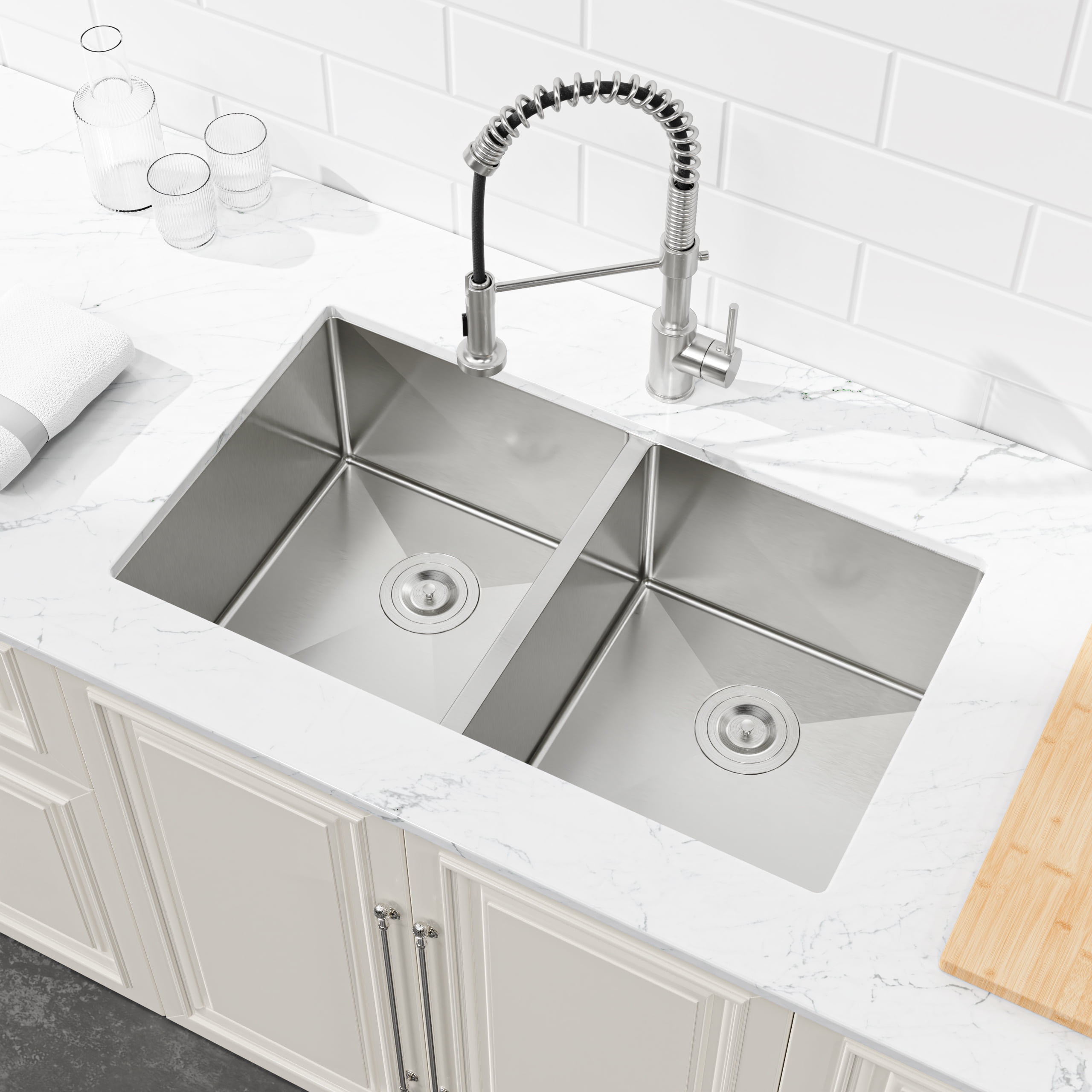 LiviNest Double Bowl Kitchen Sink: 33x19 Inch Undermount Sink - 304 Stainless Steel with Quick Drainage for Family Kitchen & Remodeling - Brushed Finish & Rounded Corners