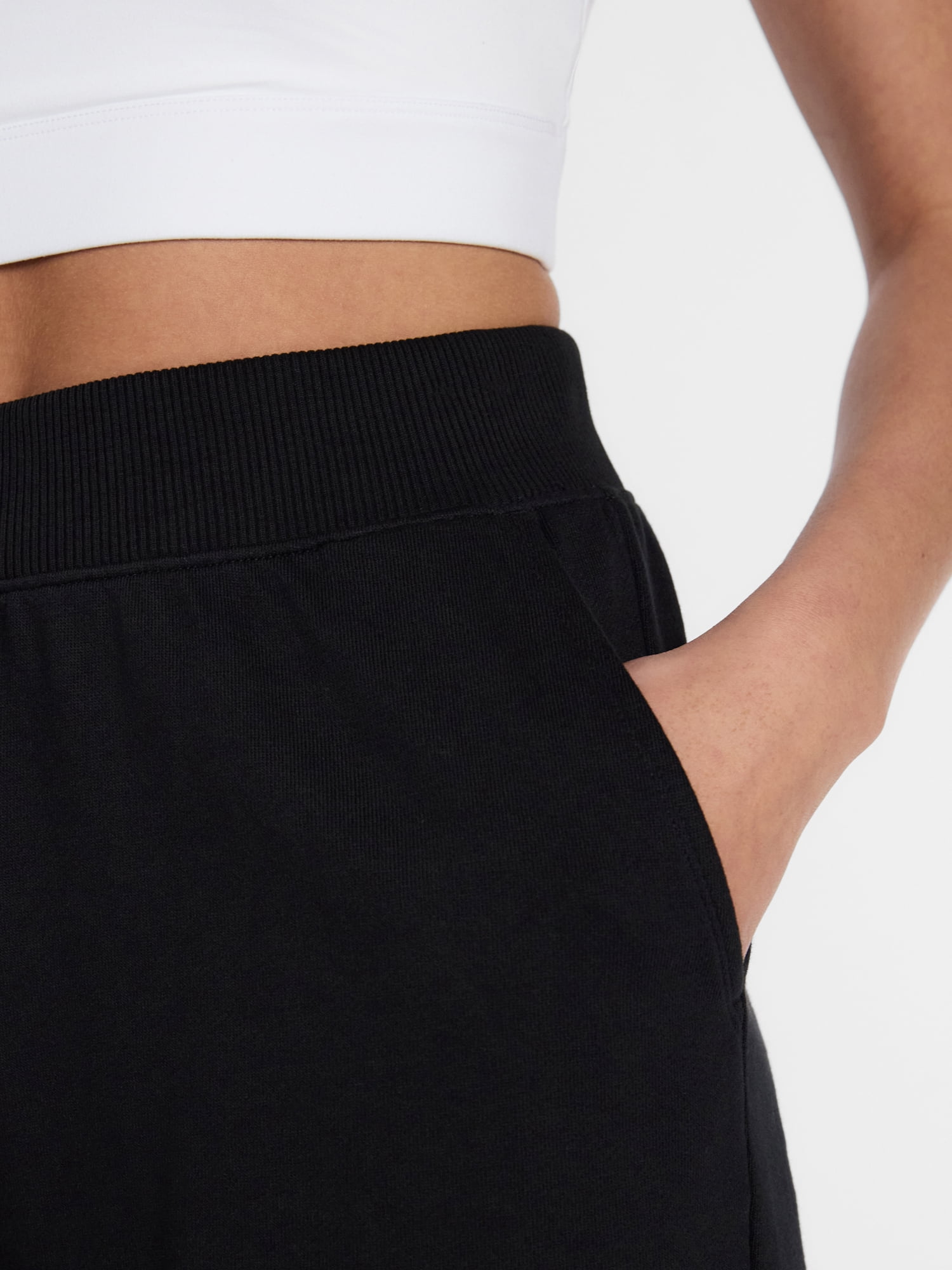 Athletic Works Women's and Women's Plus Bermuda Shorts, 7'' Inseam, Sizes XS-4X