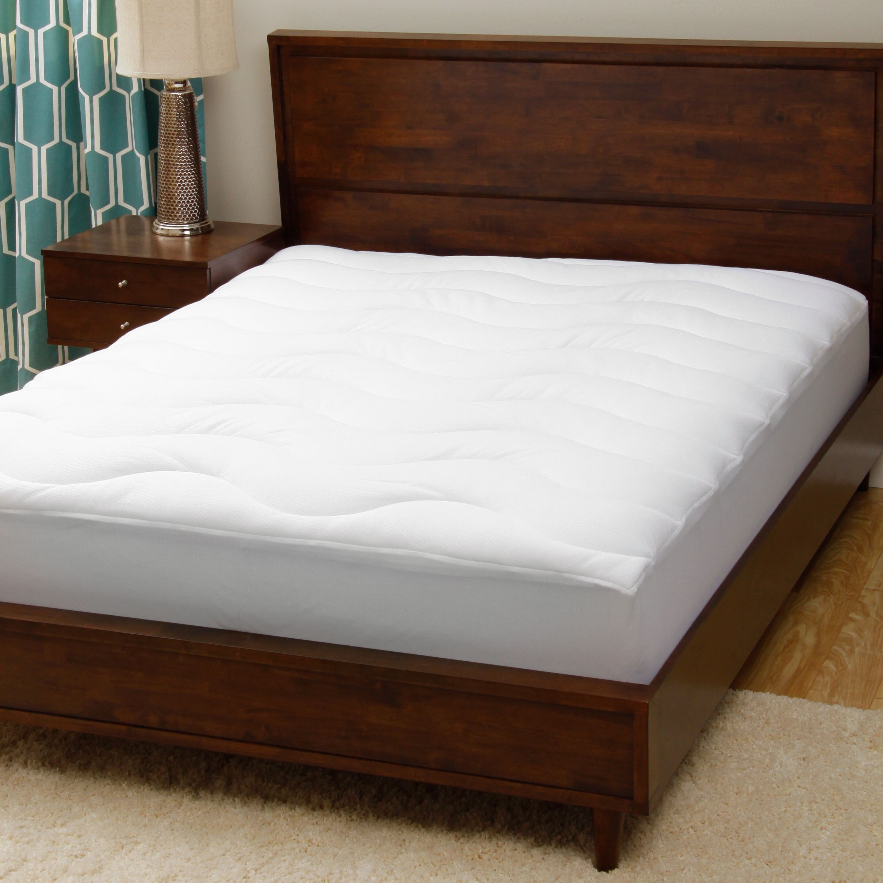 Coolmax Moisture Wicking Mattress Pad by Cozy Classics white Full