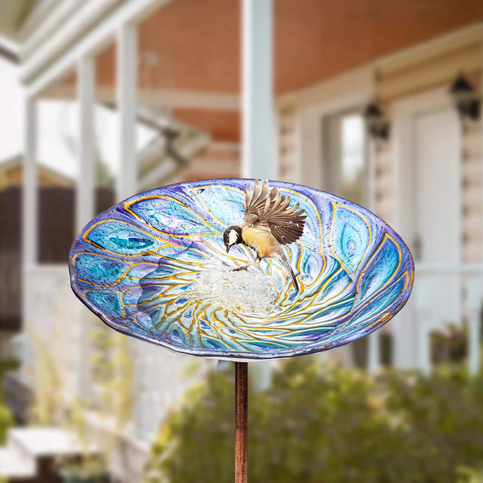 Metal Stake Garden Bird Bath with Peacock Design - Outdoor Glass Bird Bathing Dish for Garden Ornamentation and Wildlife Enjoyment.
