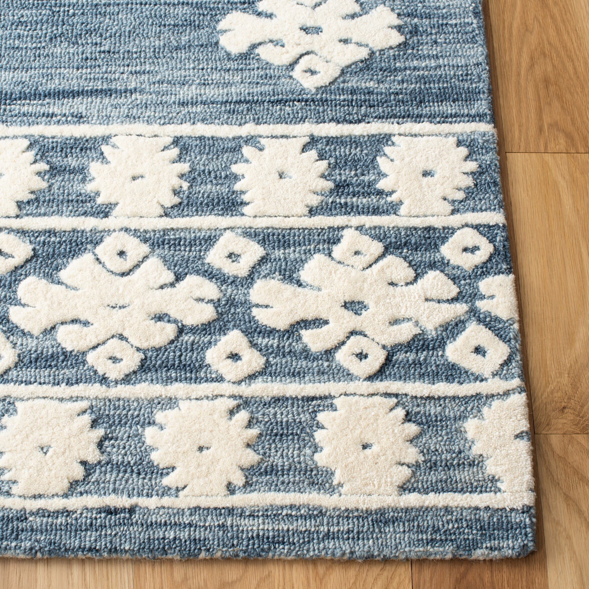 SAFAVIEH Aspen Kerry Geometric Area Rug, Navy/Ivory, 9' x 12'