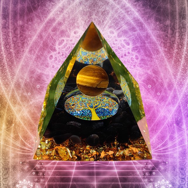 Piedra De La Pirámide De Ogan Pirámide de Ogan Amatista Piedra triturada Torre de energía Pirámide Joyas