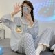 thumbnail image 2 of Conjunto de pijama a cuadros para mujer, ropa de dormir con bolsillos, pantalones largos, 2 piezas, Piiama con volantes, estilo coreano, manga larga, ropa de noche de otoño, nuevo, 2 of 3