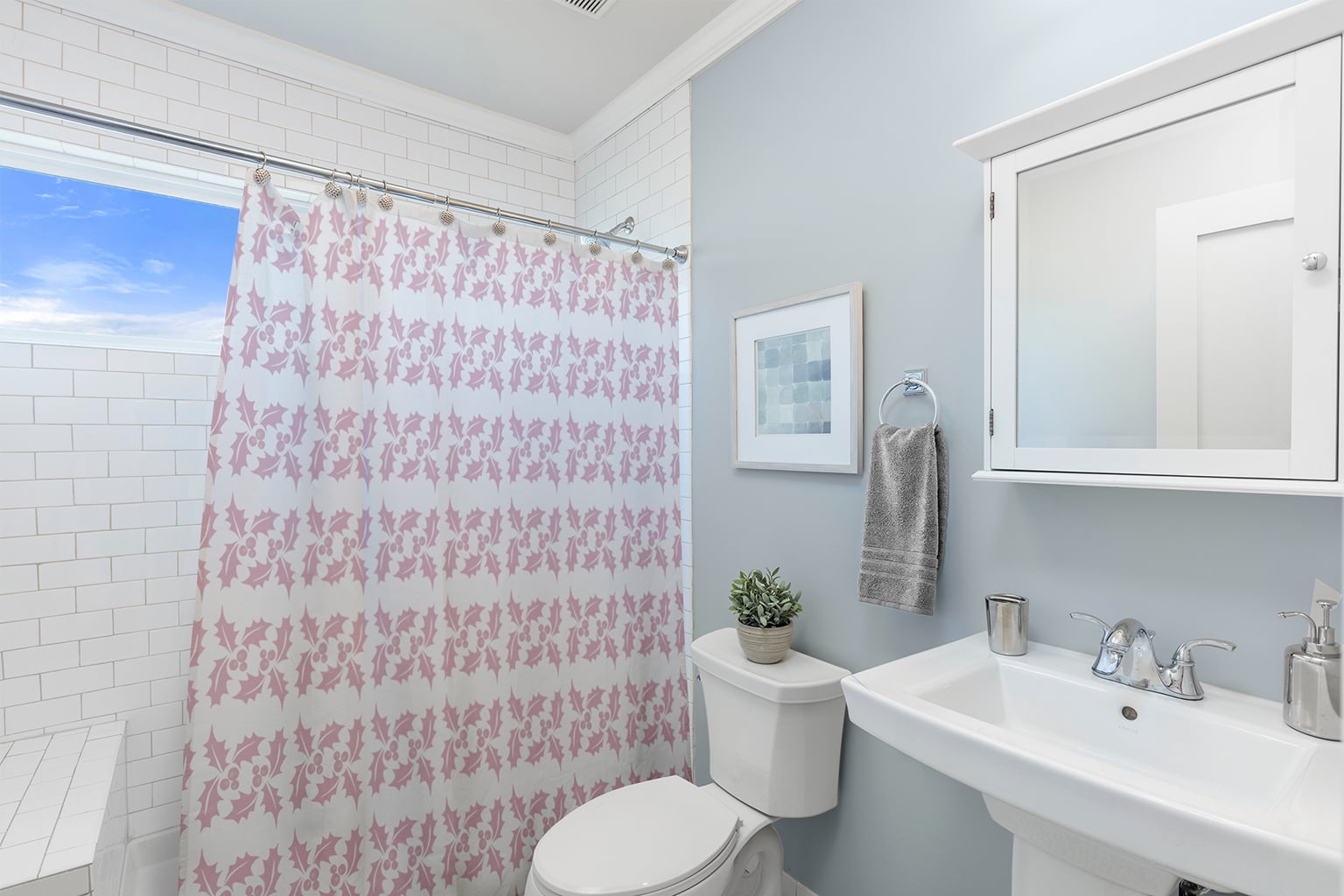 Simply Daisy 70" W x 73" L Holly Stripes Polyester Shower Curtain, Light Pink [1 Ct]