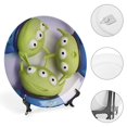 thumbnail image 4 of Alienígenas de Pizza Planet Plato decorativo de porcelana fina (bone china), plato decorativo de cerámica para hogar, oficina, soporte de pared, platos decorativos para dormitorio - 6 pulgadas (15 cm), 4 of 6