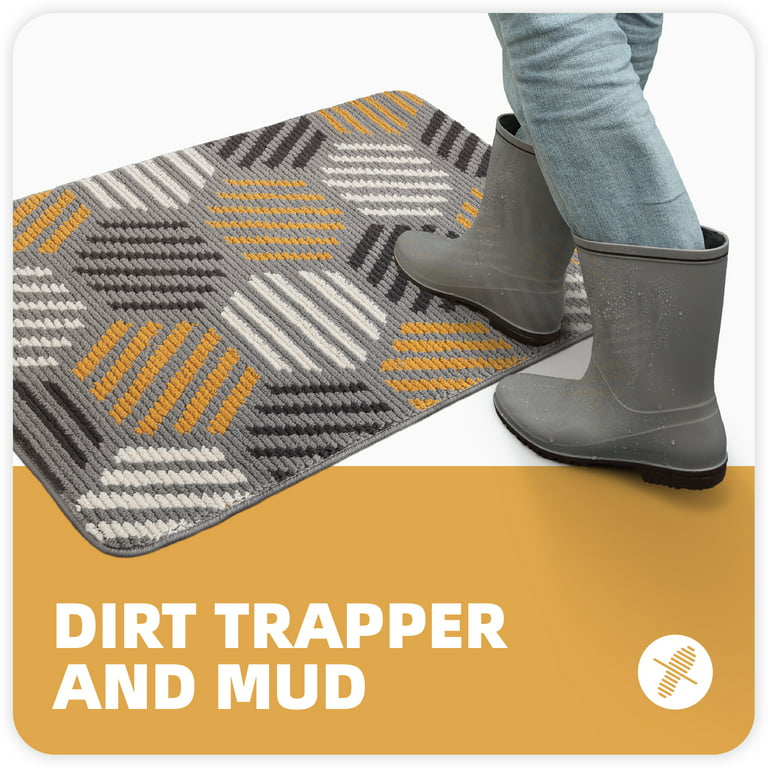 This Entryway Mat From  Catches Dirt and Is Machine-Washable