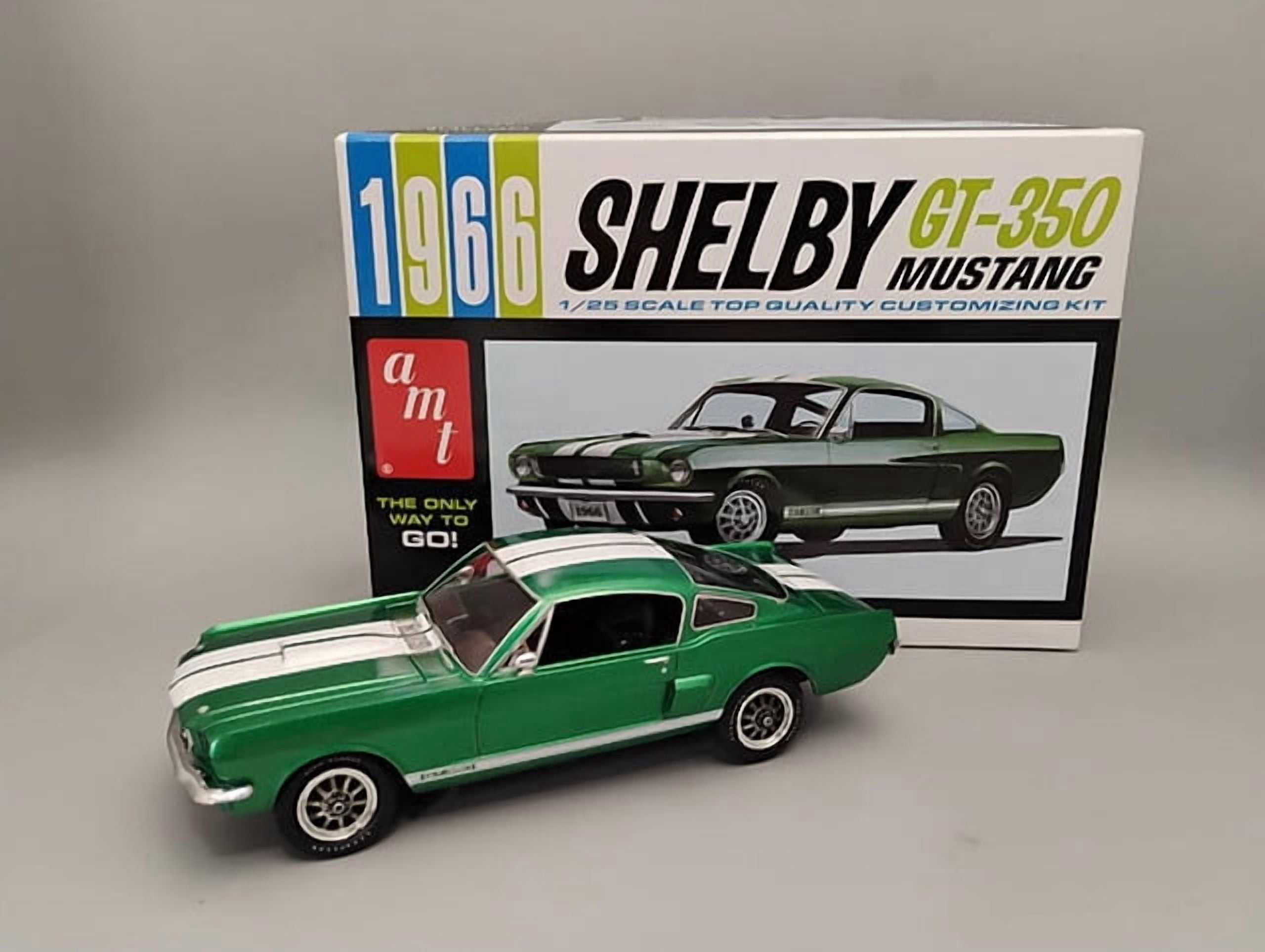 AMT 1966 Shelby Mustang 350GT 1/25 Scale Model Kit