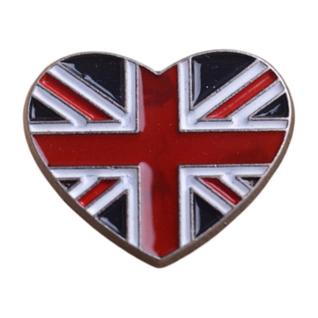 Broche con la bandera nacional de Inglaterra, divertido broche de aleación con forma de corazón, broche decorativo para traje y camisa.