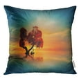 thumbnail image 1 of RYLABLUE Beauté Colorée Pêcher le Soleil sous un Bel Arbre Rouge Jeter Taie d'Oreiller Housse de Coussin, 1 of 1